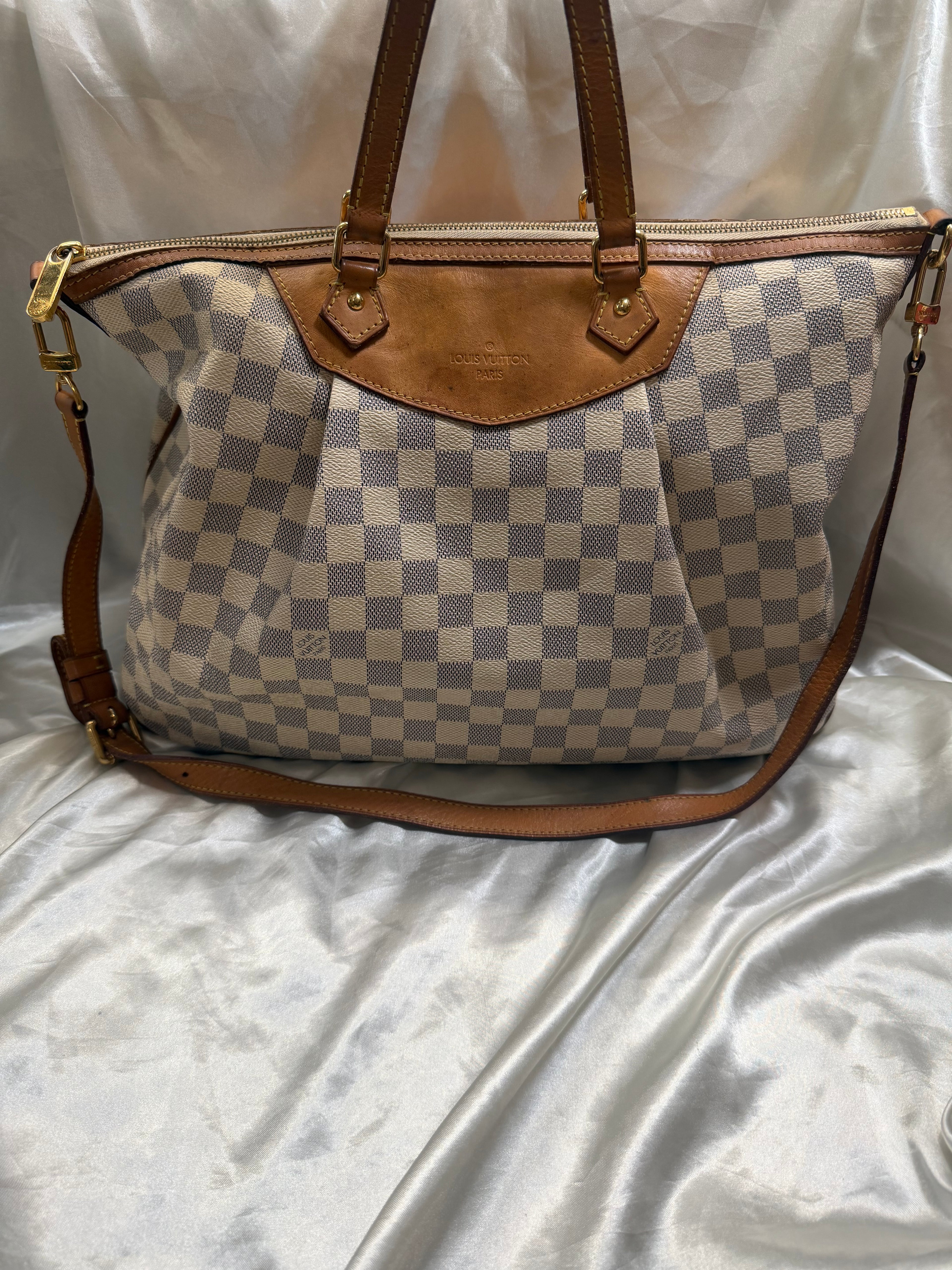 Louis Vuitton Damier Azur Siracusa Gm Crossbody Sling