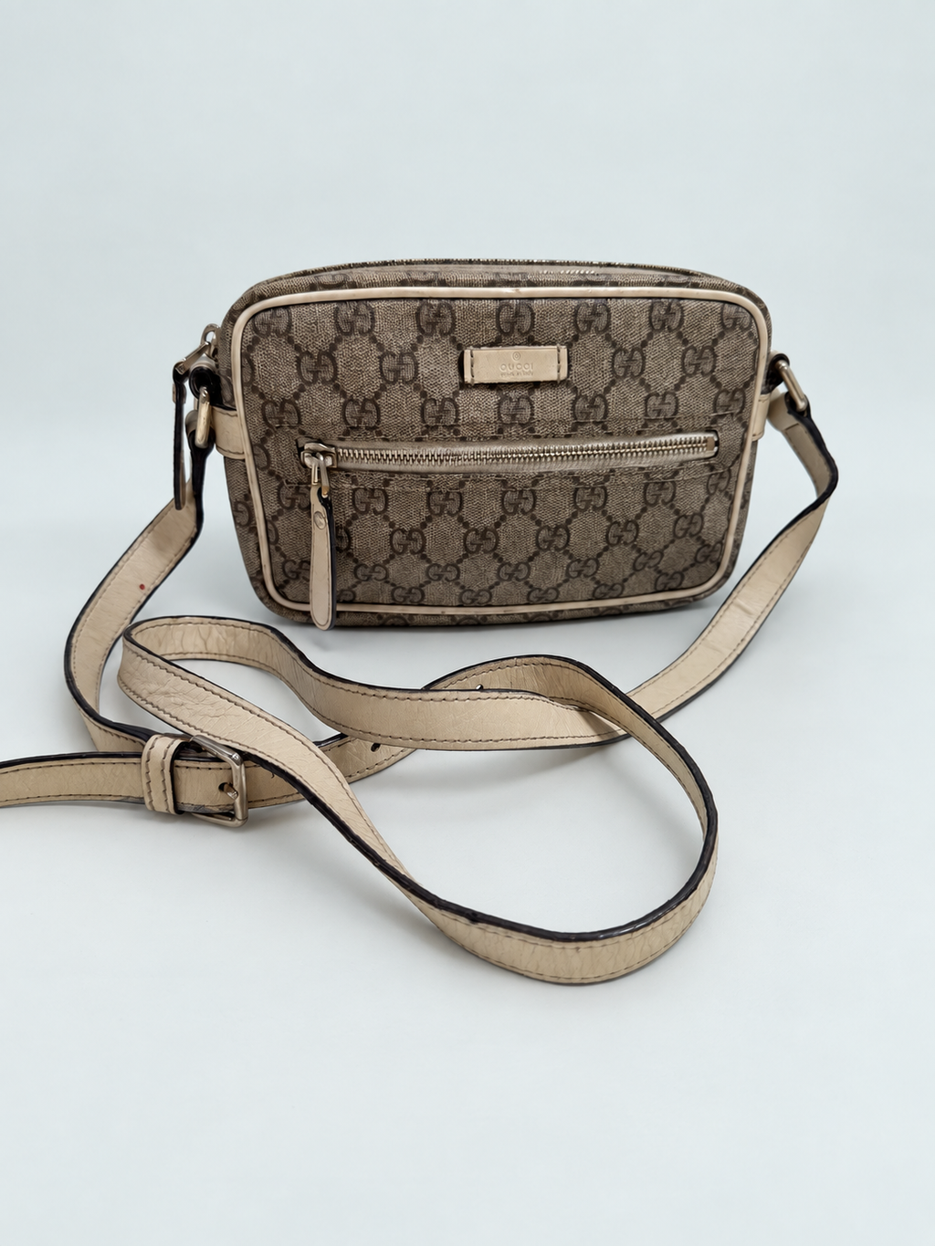 Gucci Supreme Monogram Camera Bag Crossbody