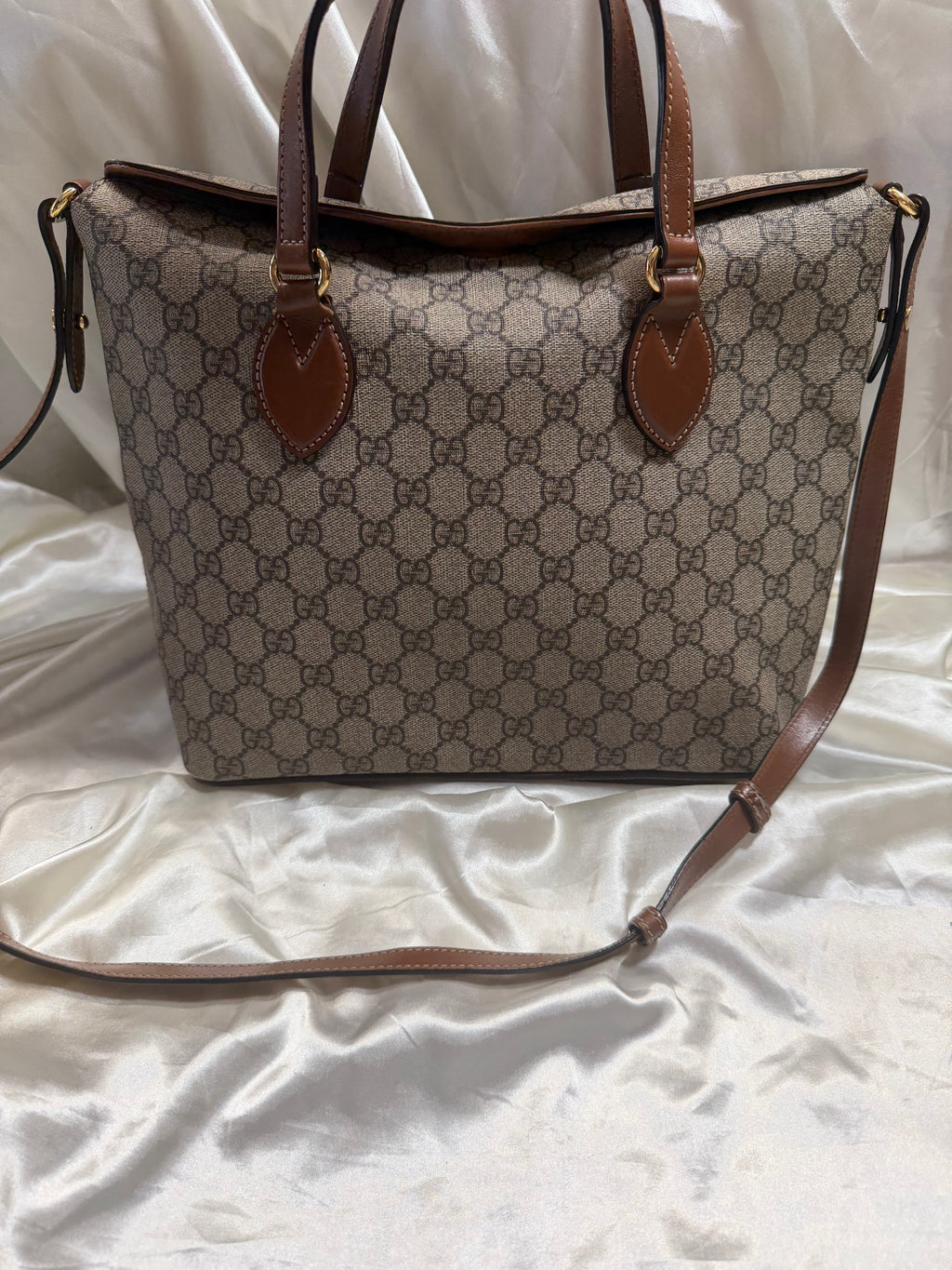 Gucci Supreme Linea Convertible Tote Sling