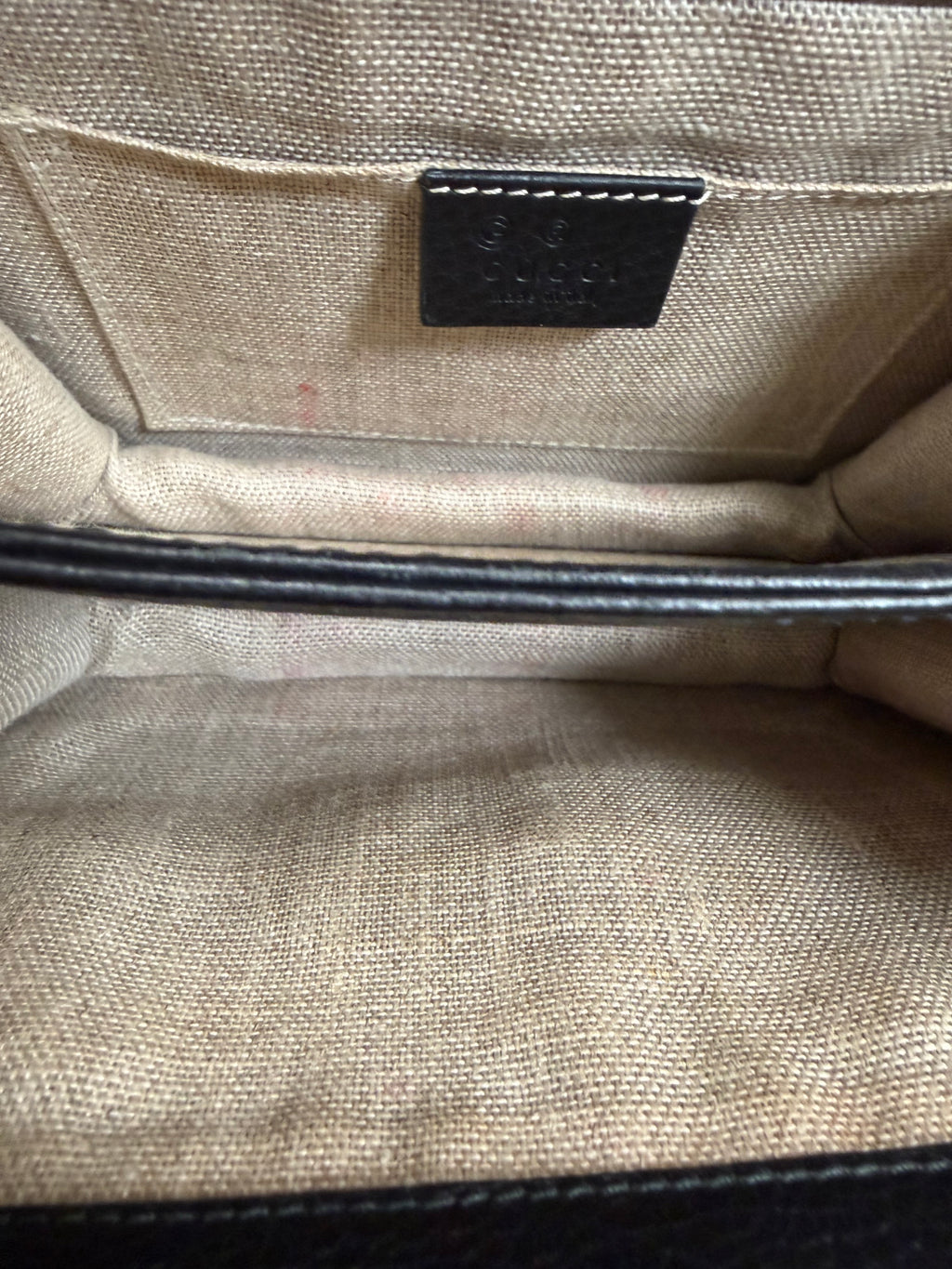 Gucci Pebbled Leather Dollar Interlocking Camera Crossbody Bag Sling