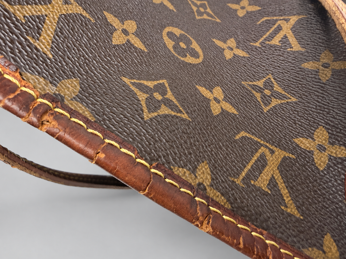 Louis Vuitton Monogram Neverfull MM Tote Shoulder Bag