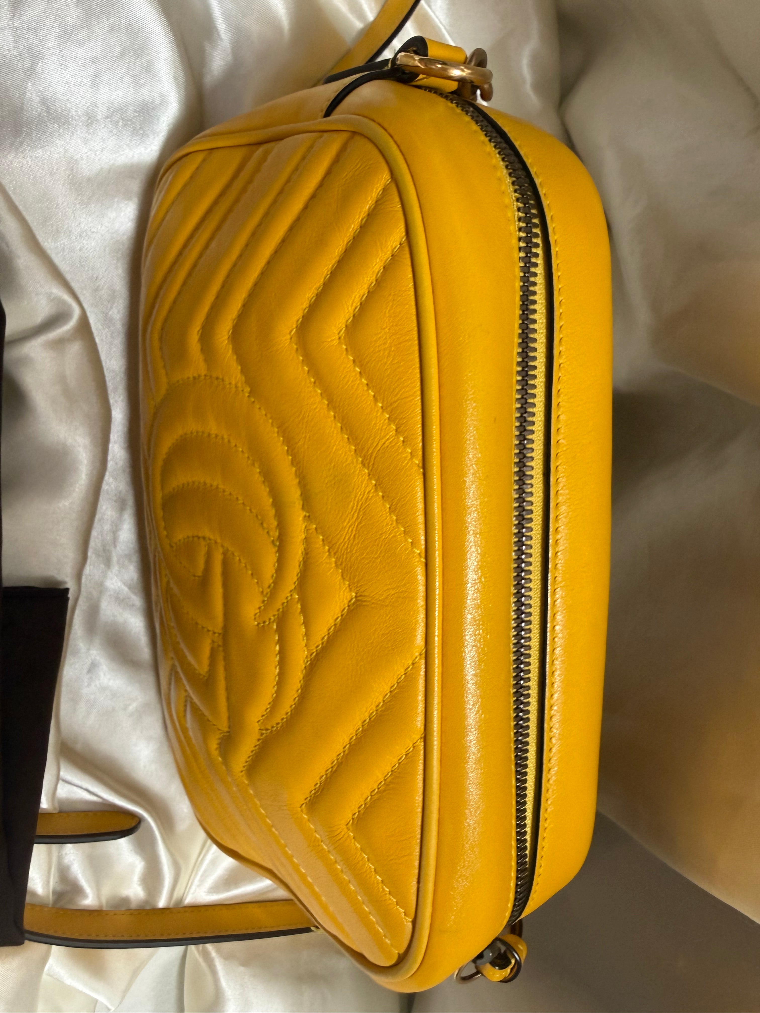 Gucci Marmont Matelasse Camera Bag Crossbody Sling Small in Yellow