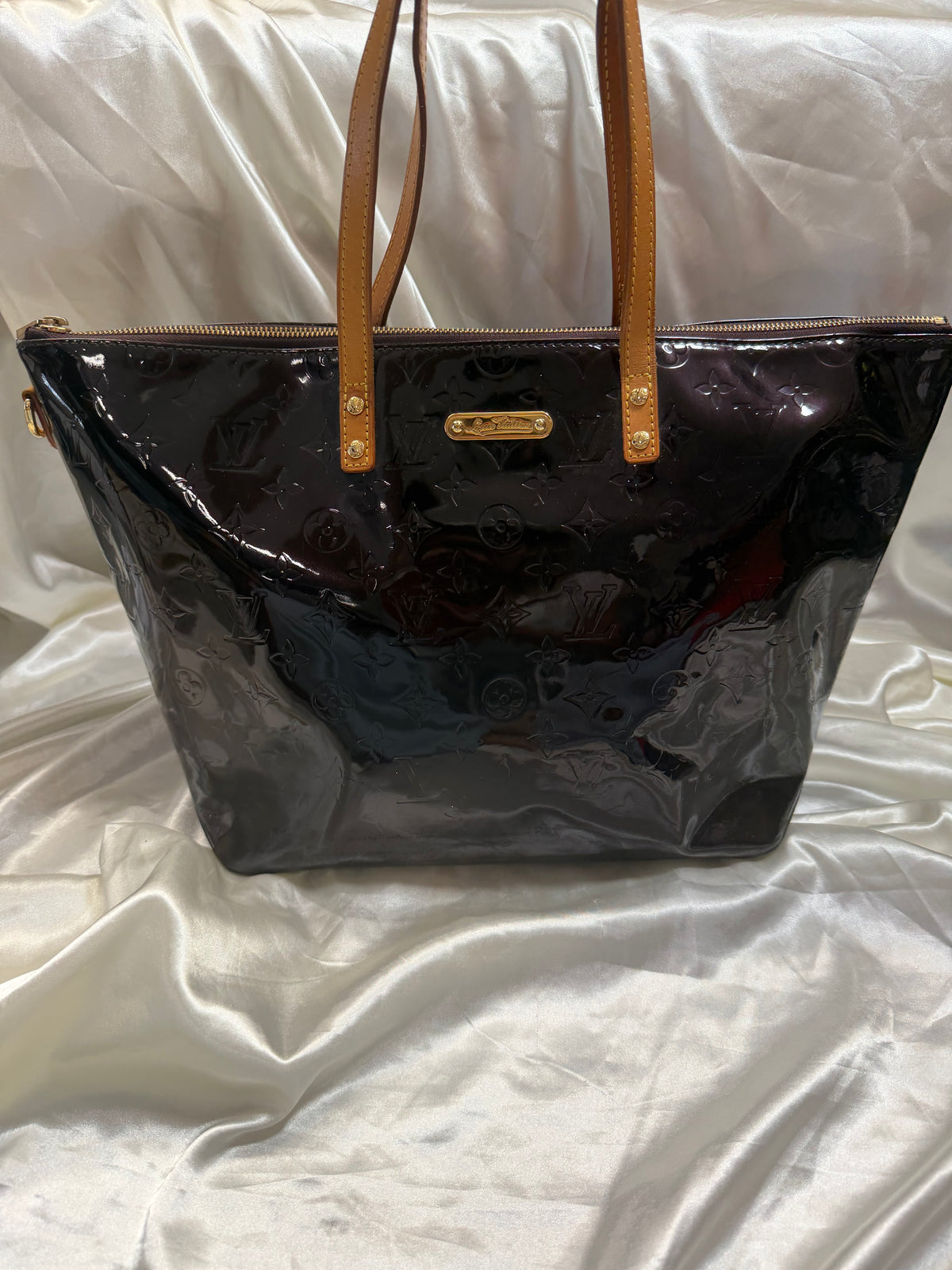 Louis Vuitton Vernis Bellevue Gm Tote Shoulder Bag