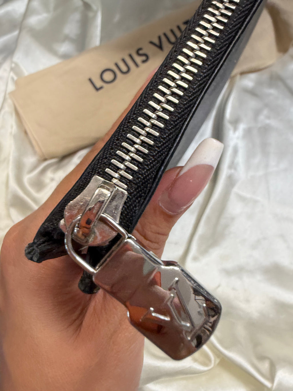 Louis Vuitton Damier Graphite Clutch Pochette Document NM