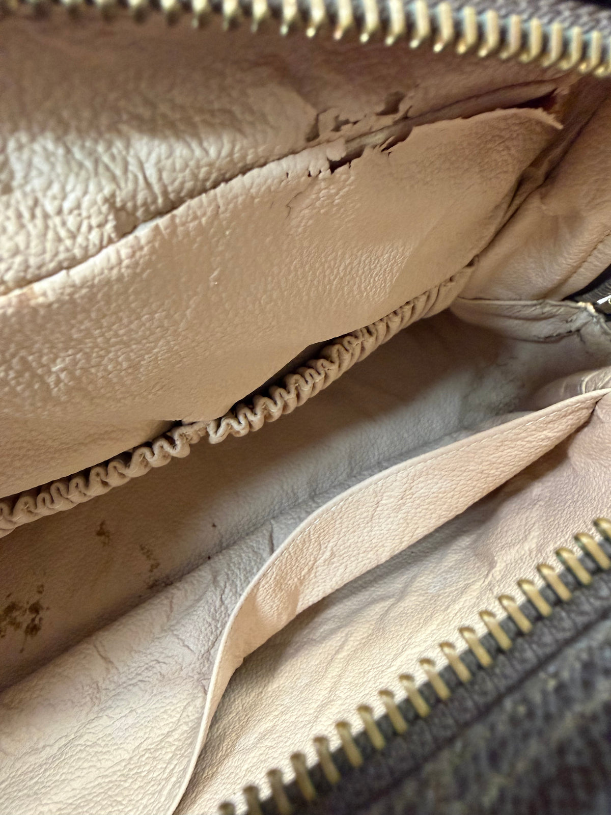 Louis Vuitton Monogram Trousse Toiletry Clutch Pouch Bag