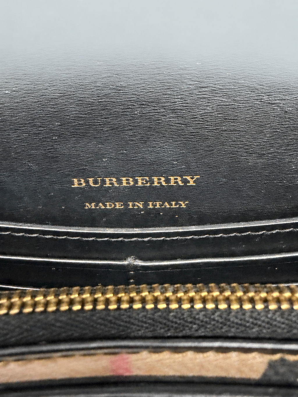 Burberry Hampshire Vintage Flap Crossbody Sling