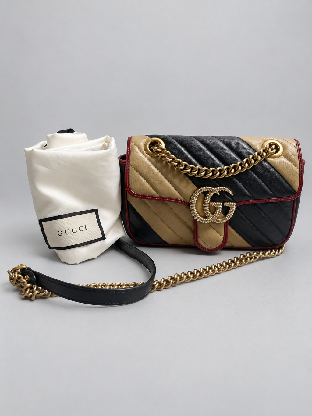 Gucci Marmont Quilted Diagonal Matelasse Crossbody Messenger