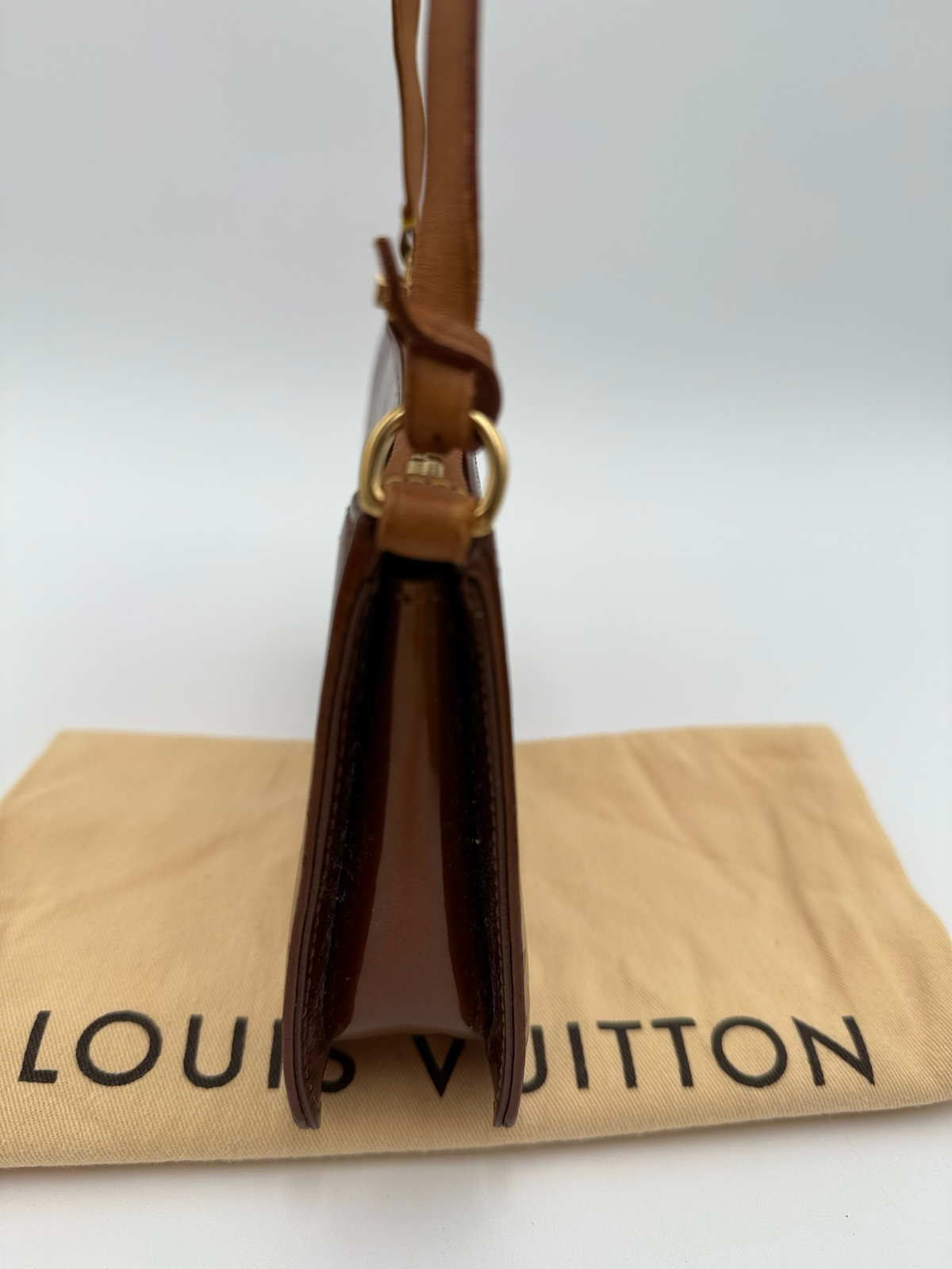 Louis Vuitton Lexington Pochette Monogram Vernis