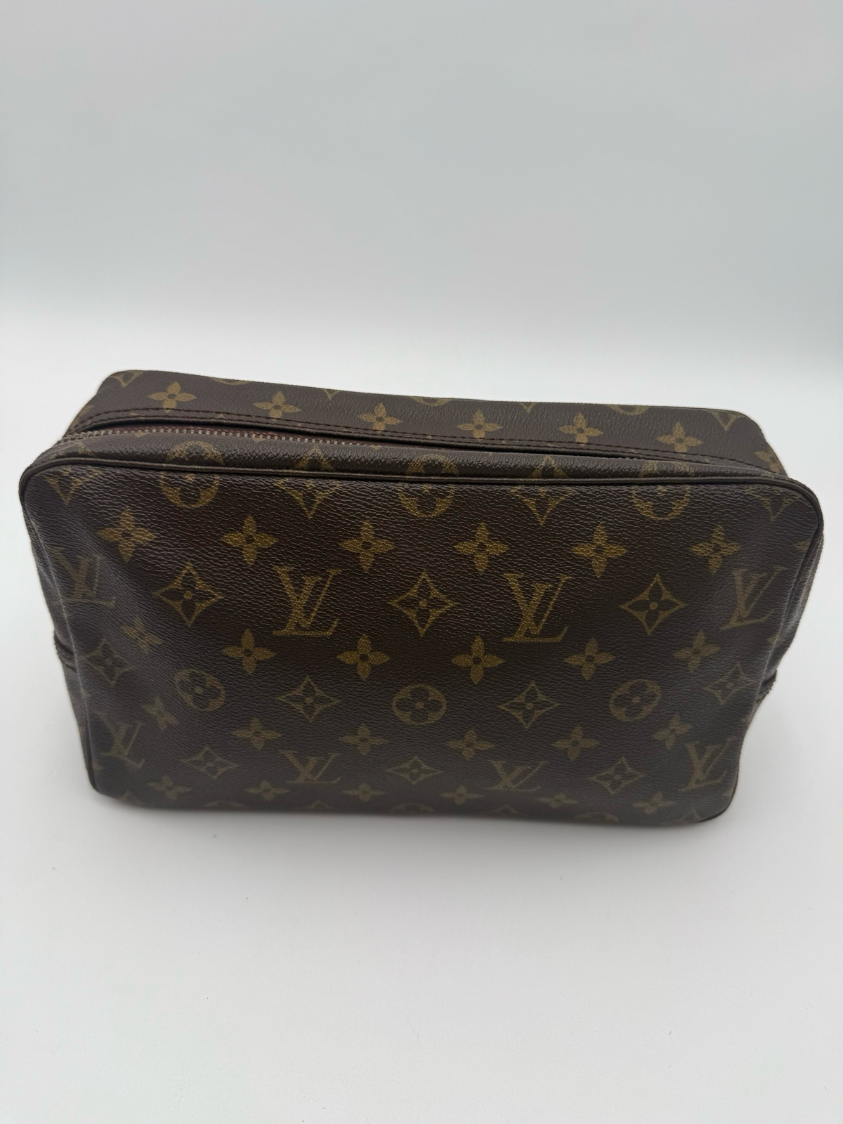 Louis Vuitton Monogram Trousse 28 Clutch