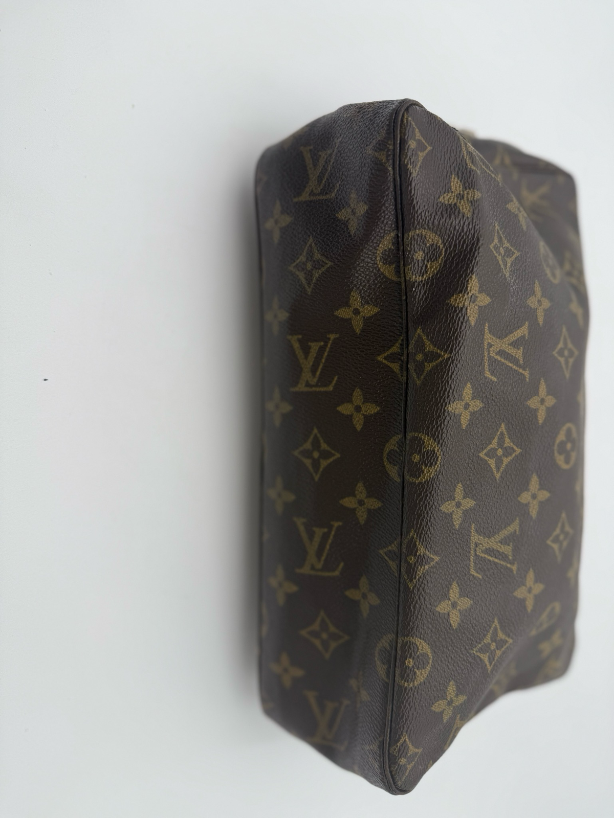 Louis Vuitton Monogram Trousse 28 Clutch