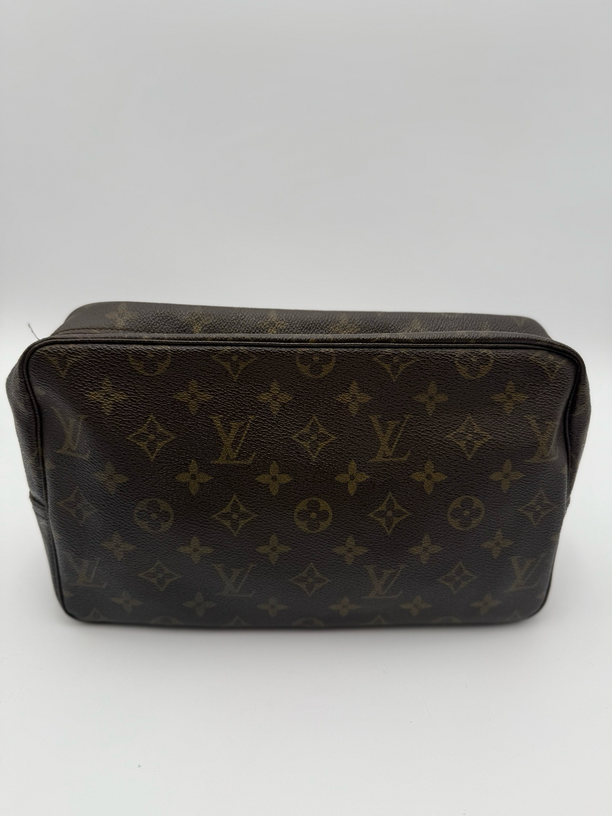 Louis Vuitton Monogram Trousse 28 Clutch Toiletry Pouch