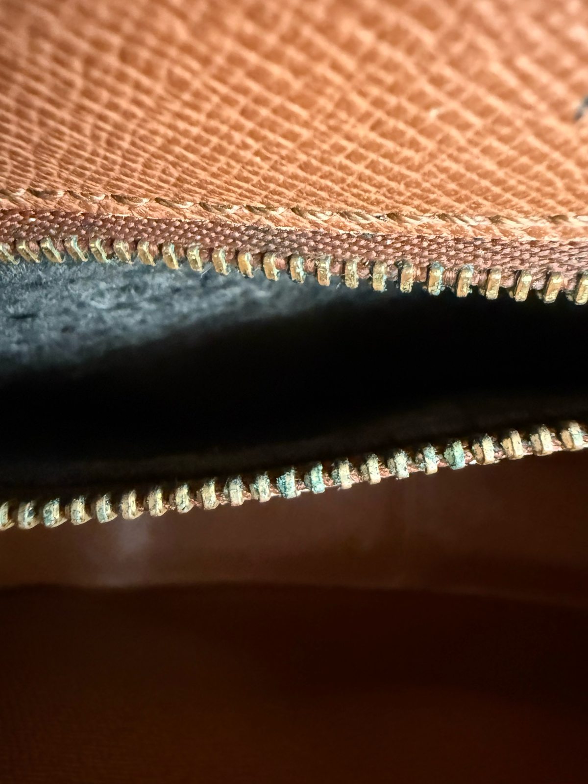 Louis Vuitton Monogram Saint Cloud Gm Messenger Bag