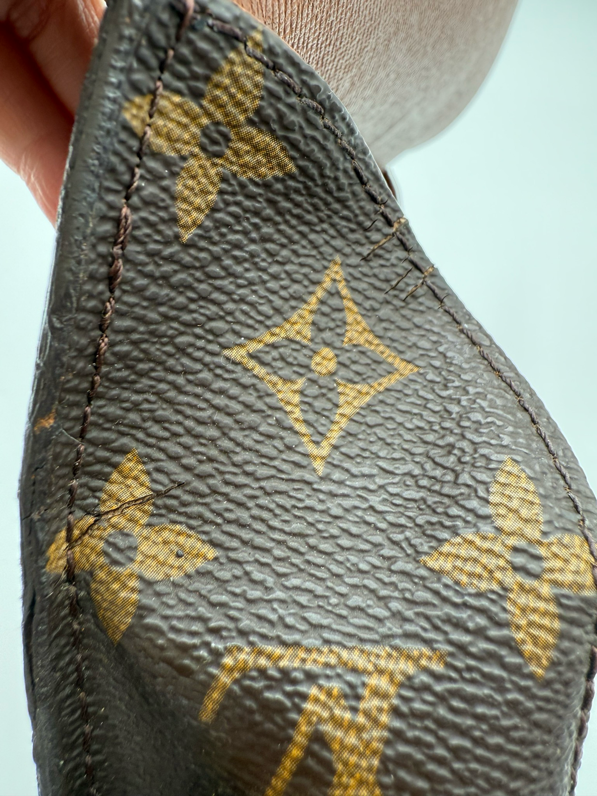 Louis Vuitton Monogram Saint Cloud Gm Messenger Bag