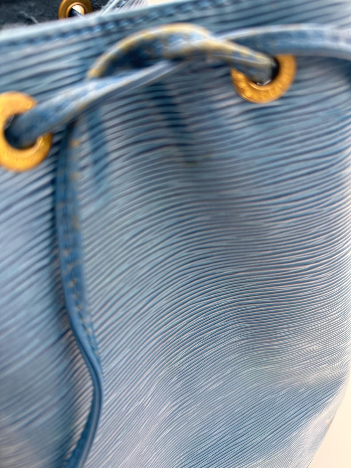 Louis Vuitton Epi Noe Gm Bucket Tote Shoulder Bag