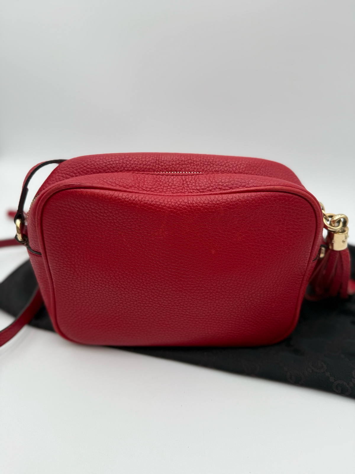 Gucci Pebbled Leather Red Soho Camera Bag