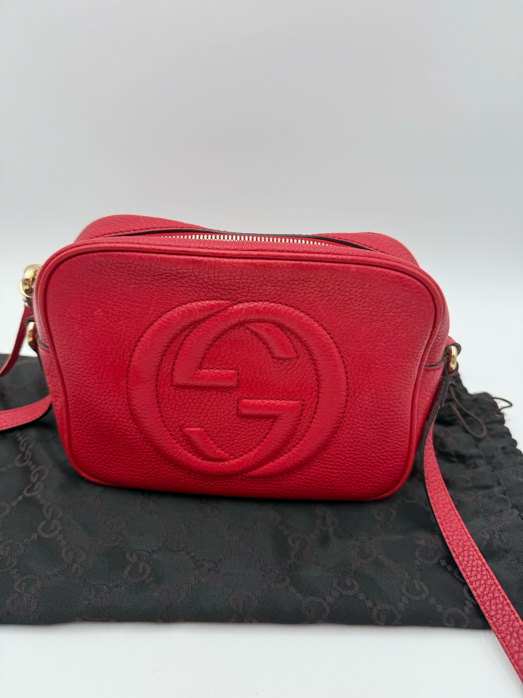 Gucci Pebbled Leather Red Soho Camera Bag