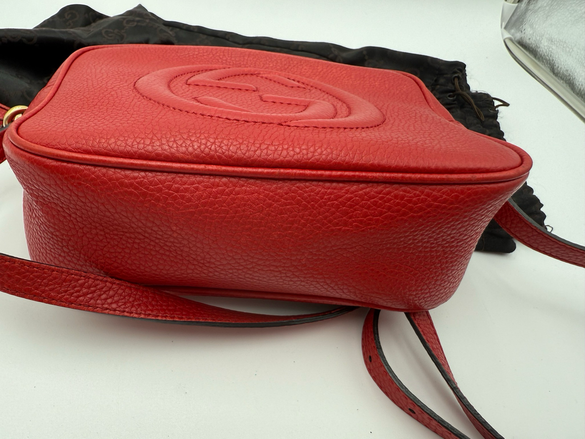 Gucci Pebbled Leather Red Soho Camera Bag
