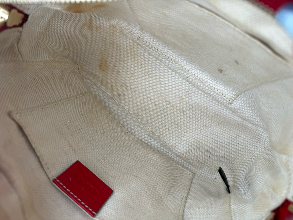 Gucci Pebbled Leather Red Soho Camera Bag