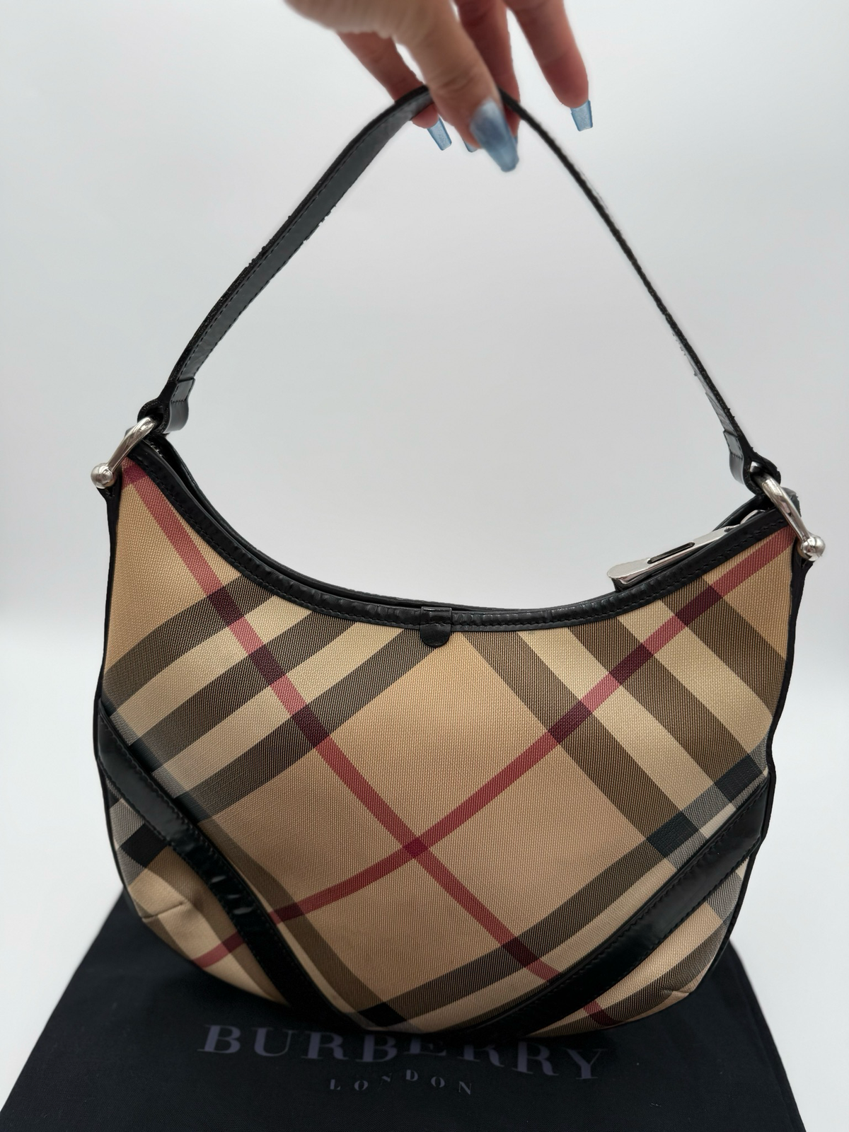 Burberry Hobo Shoulder Nova Check