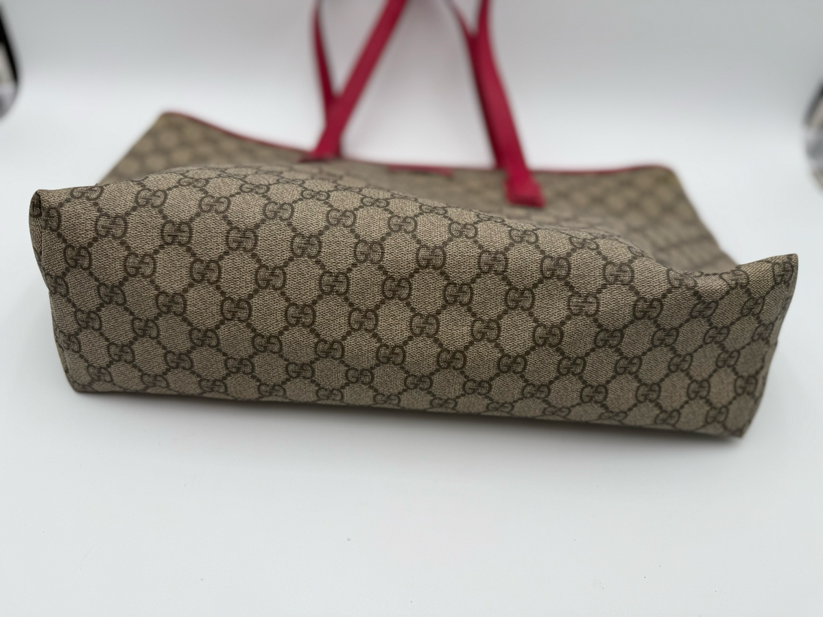 Gucci Supreme Plus Monogram Tote Zipper Limited