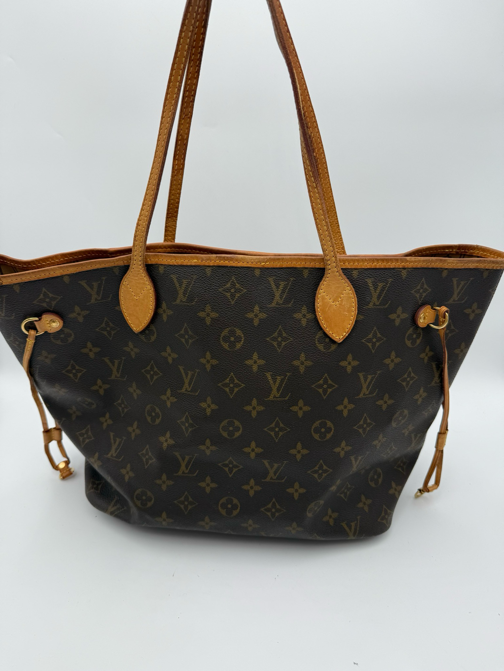 Louis Vuitton Neverfull MM Tote