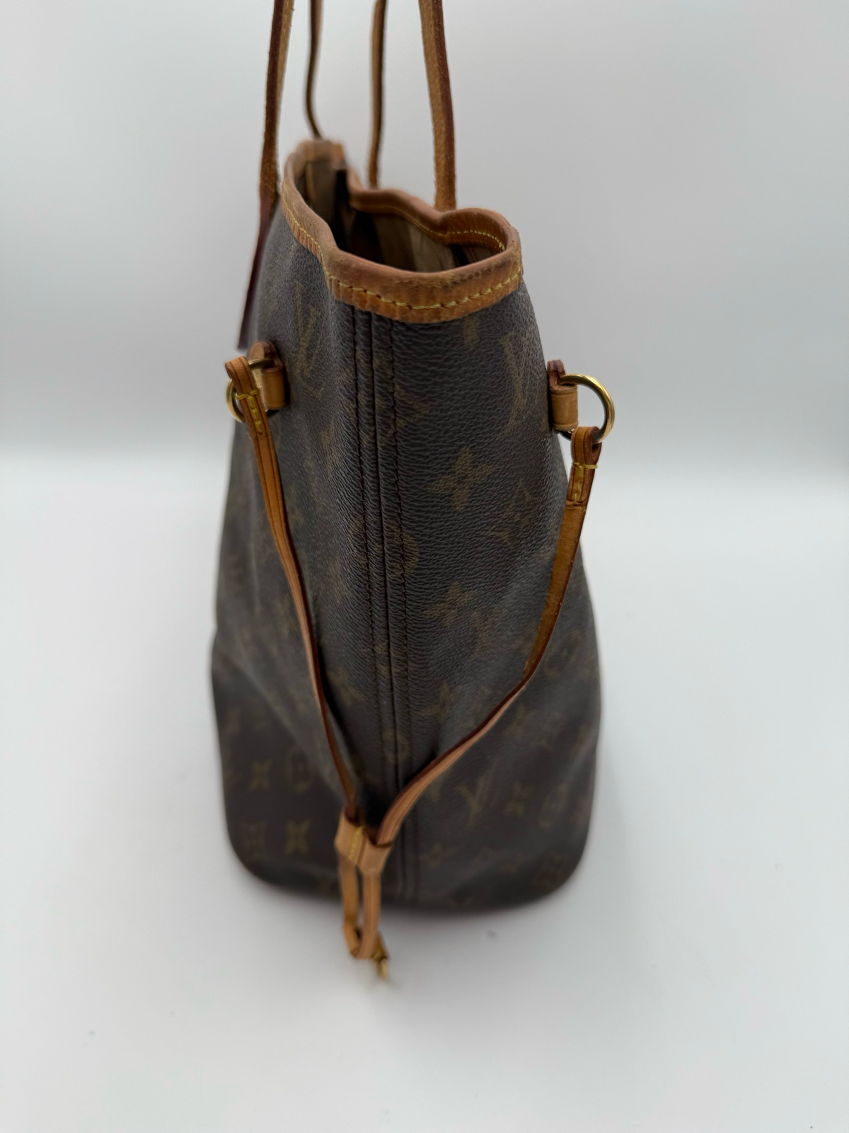 Louis Vuitton Neverfull MM Tote