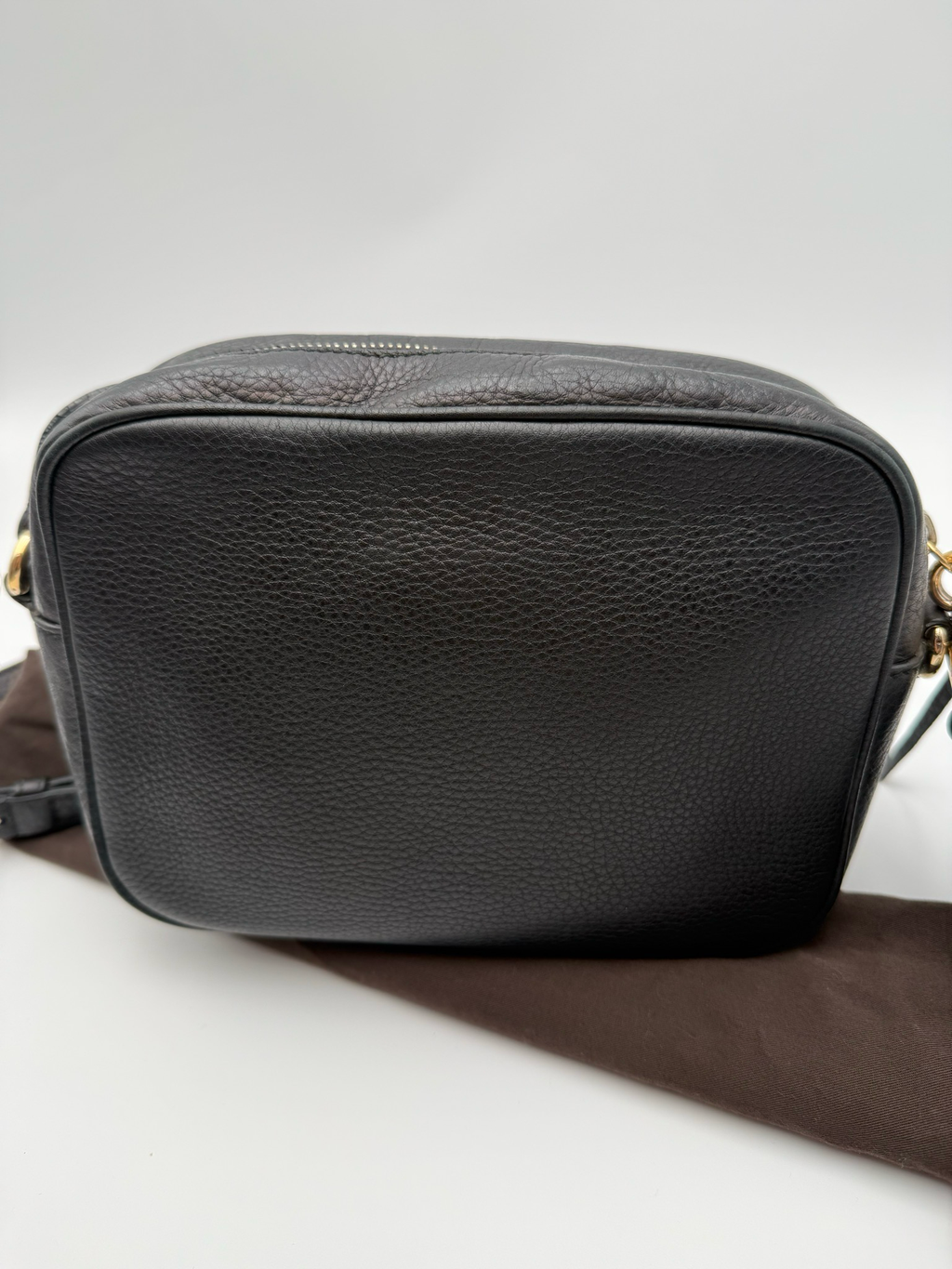 Gucci Soho Camera Bag Pebbled Leather Crossbody Sling Bag Small