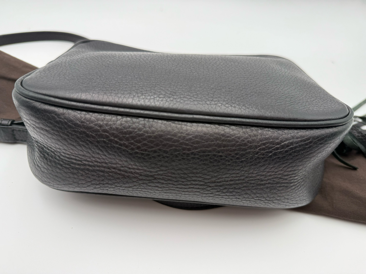 Gucci Soho Camera Bag Pebbled Leather Crossbody Sling Bag Small