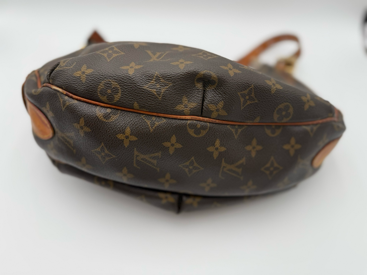 Louis Vuitton Monogram Tulum GM