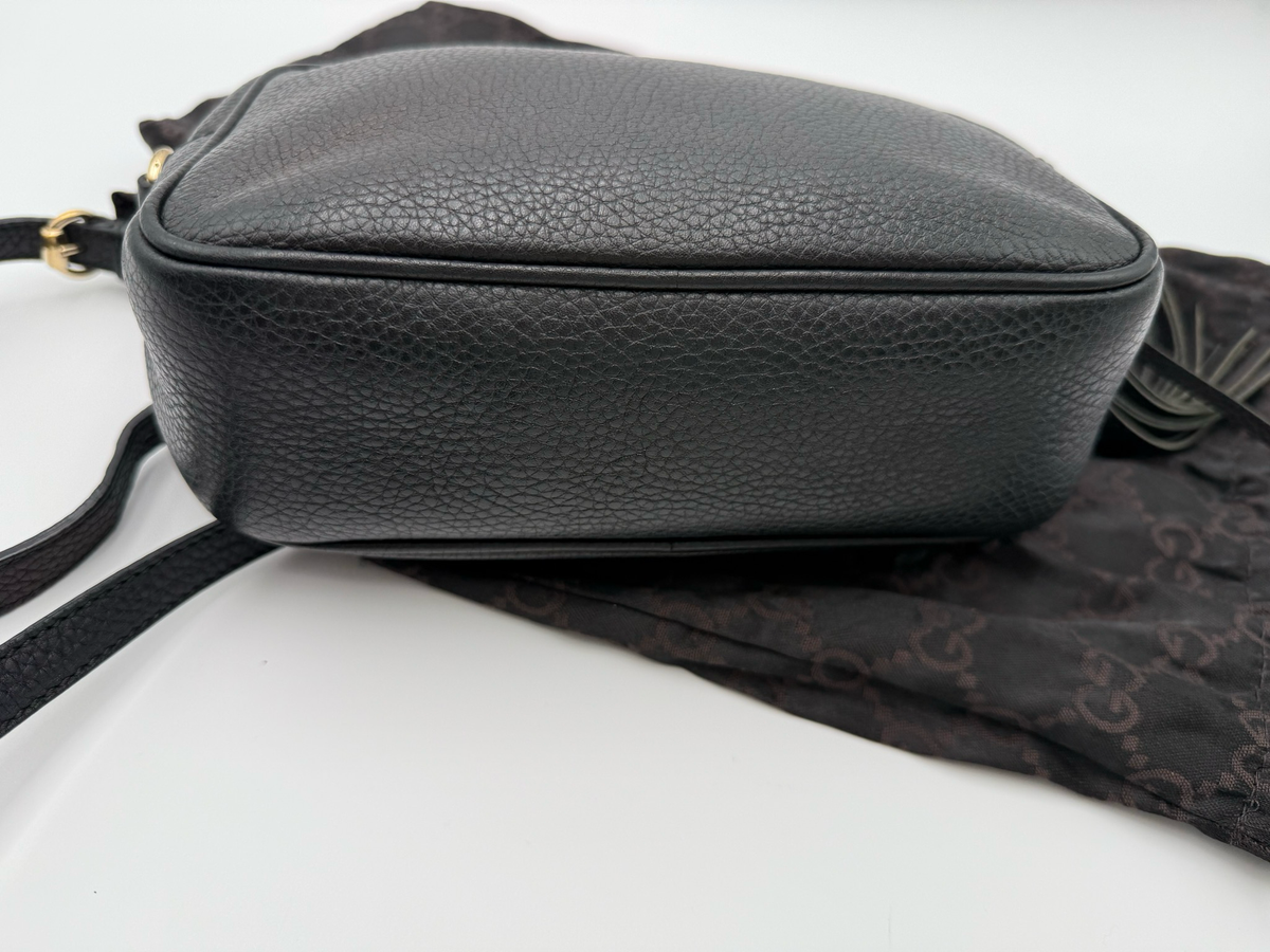 Gucci Soho Camera Bag Messenger Sling Small Black Pebbled Leather