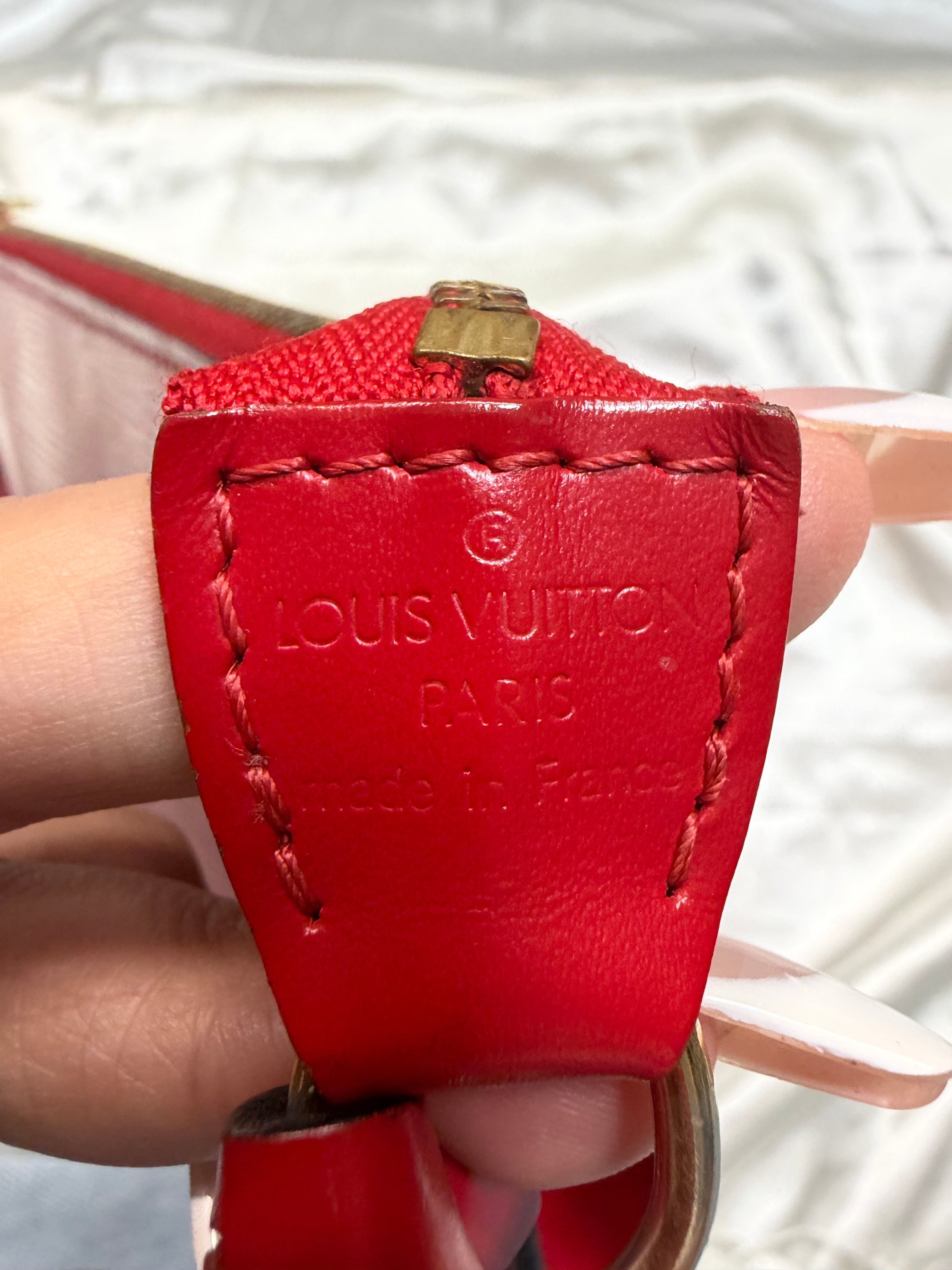Louis Vuitton Pochette Accesories Hobo Shoulder Bag in Red