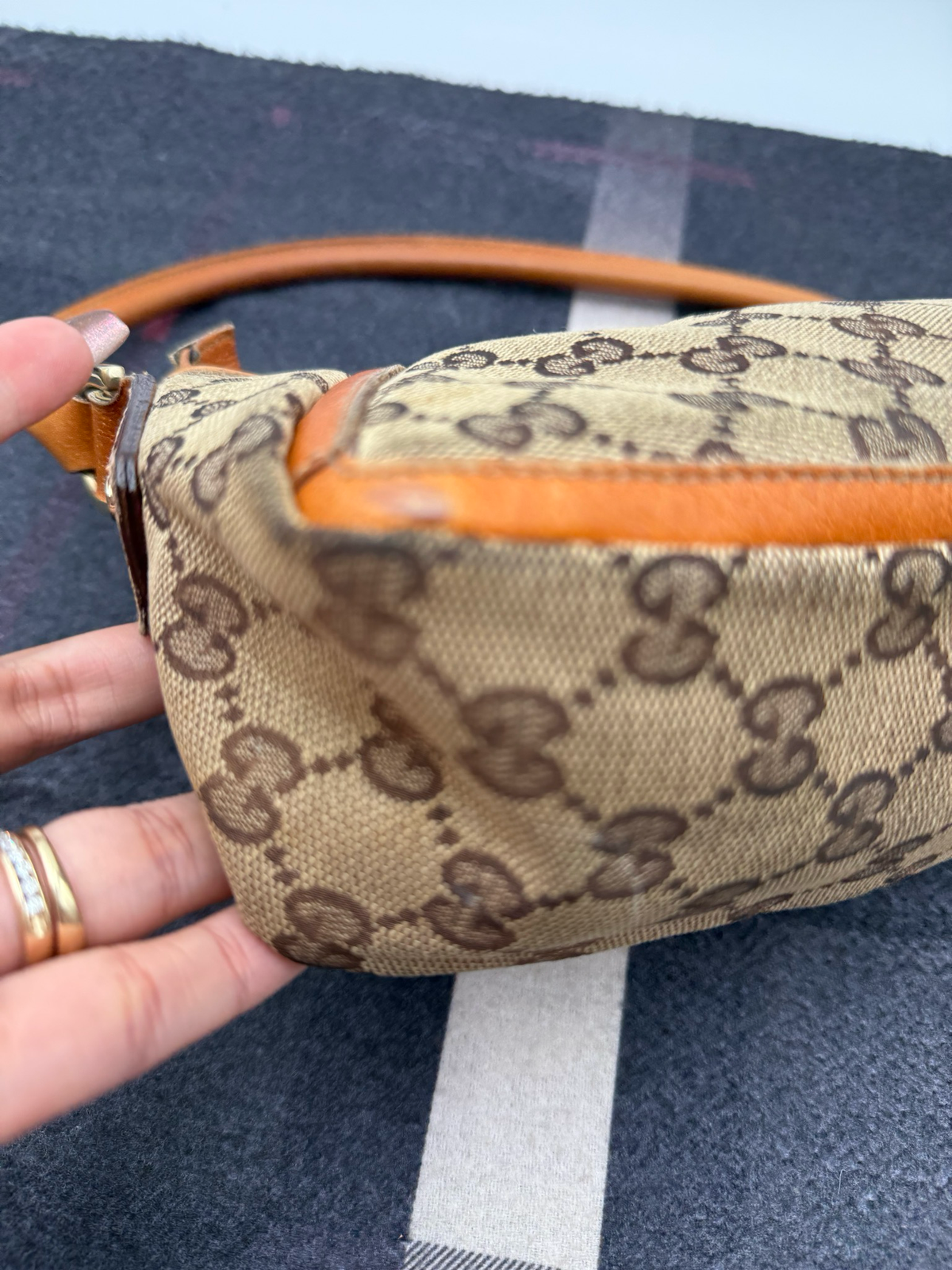 Gucci Abbey Pochette Hobo Shoulder Bag Zipper