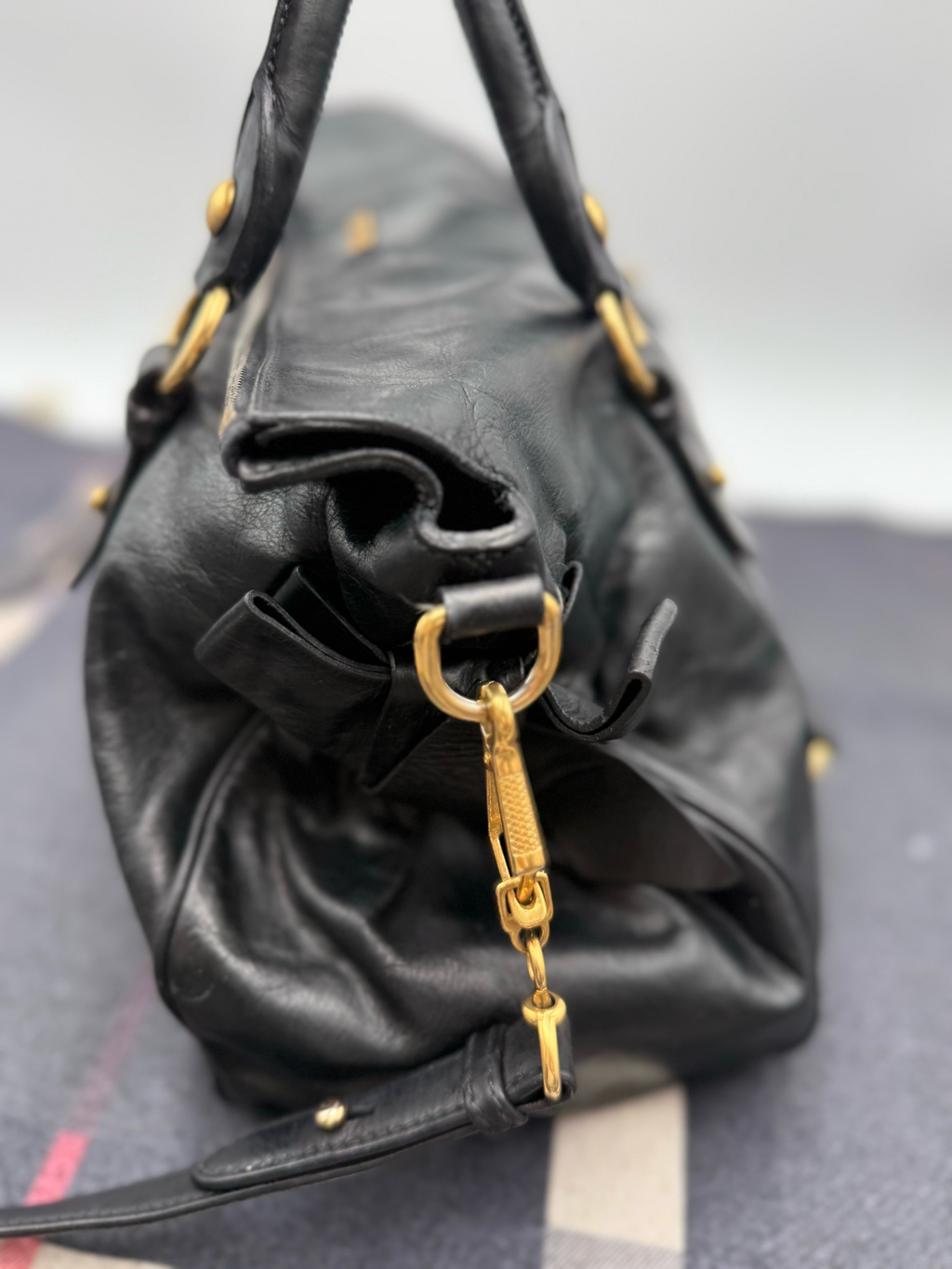 Miumiu Vitello Daino Bow Crossbody Messenger