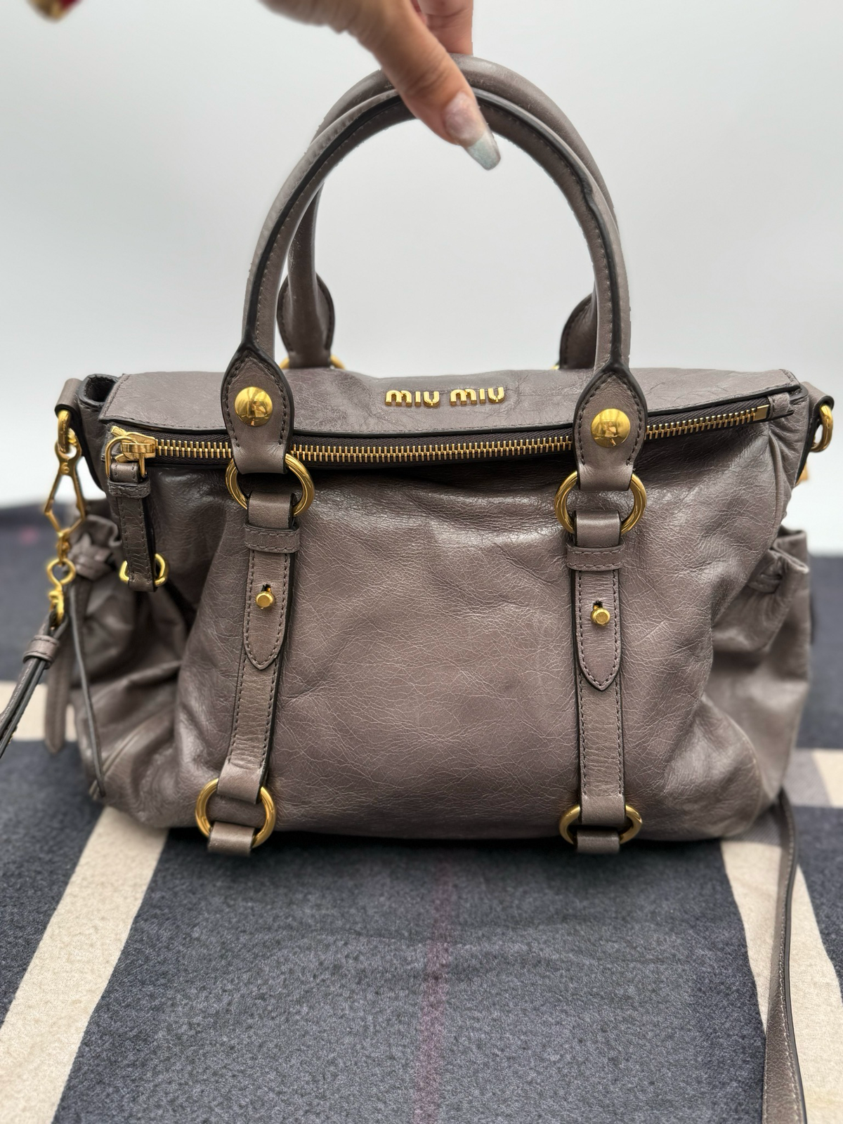 Miumiu Vitello Daino Drawstring Crossbody Messenger