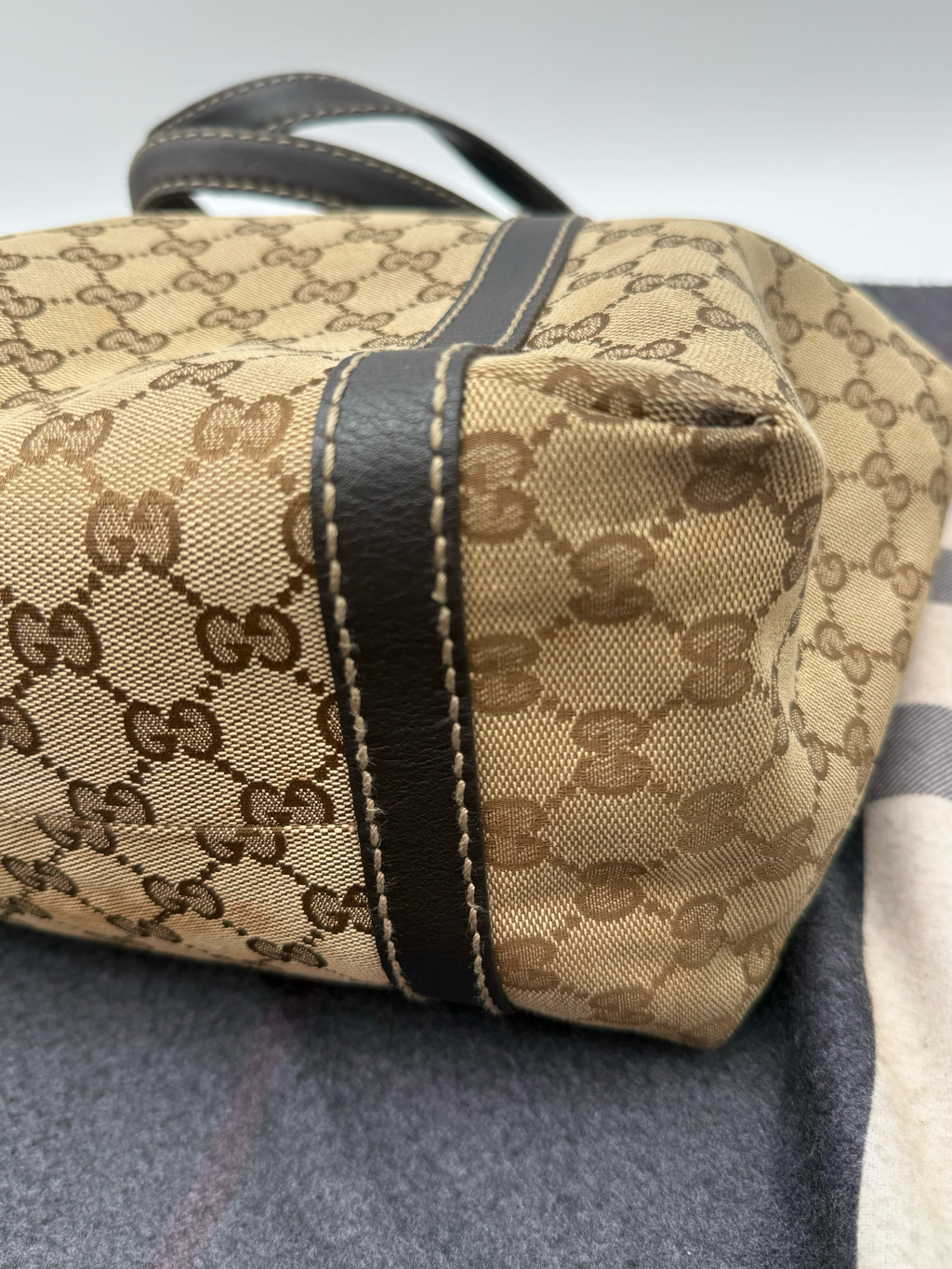 Gucci New Ladies Web Medium Tote Shoulder Bag
