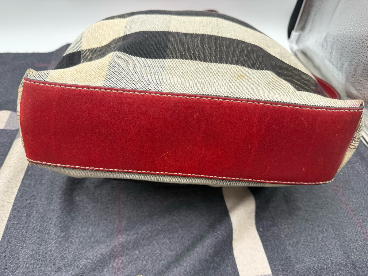 Burberry Canvas Mega Check Medium Tottenham Britt