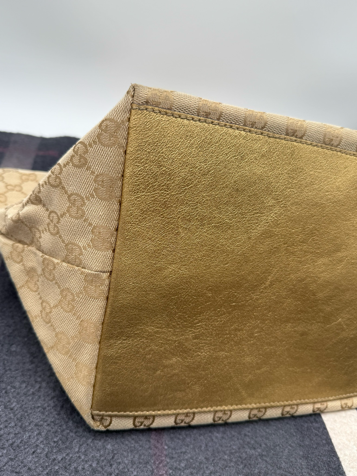 Gucci Monogram Web Tote Medium Bucket Bag Zipper