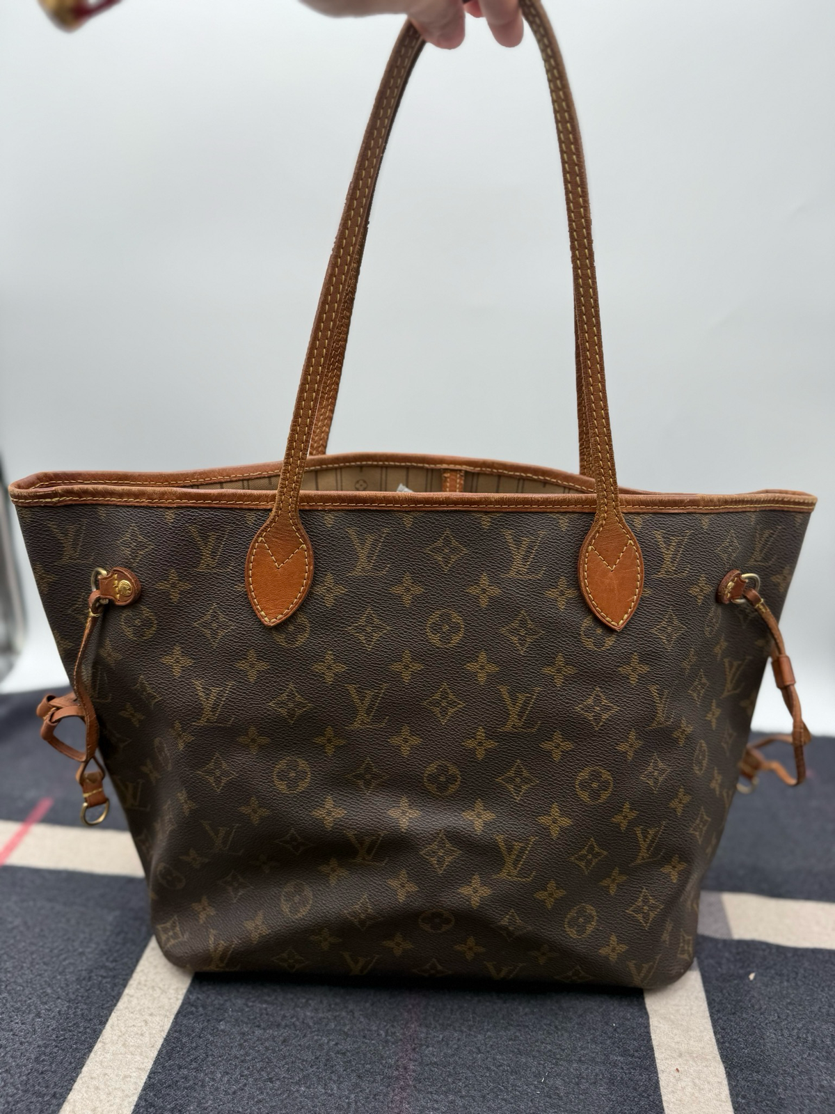 Louis Vuitton Neverfull Mm Monogram Tote