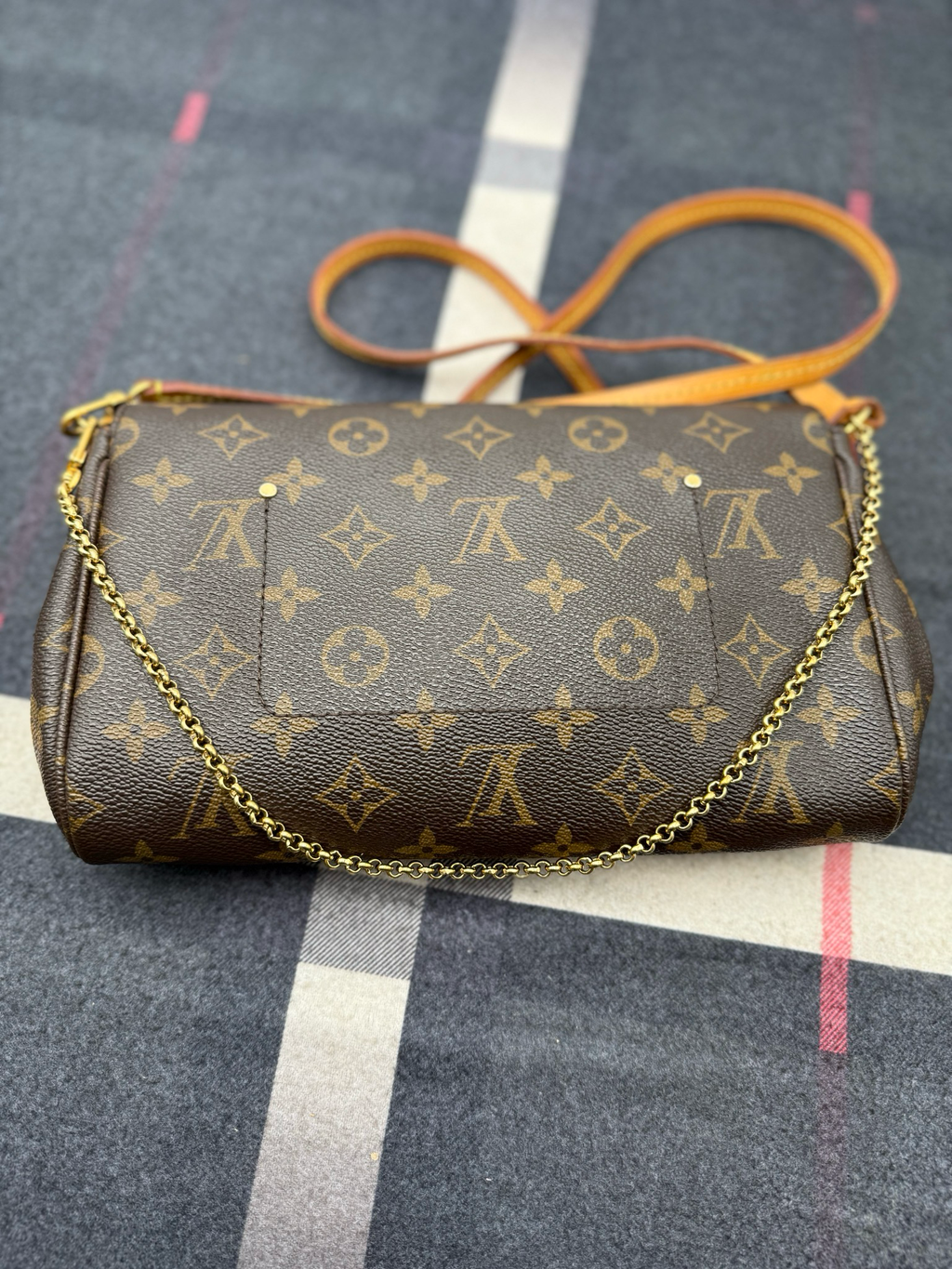 Louis Vuitton Monogram Favorite Mm Crossbody Flap Messenger