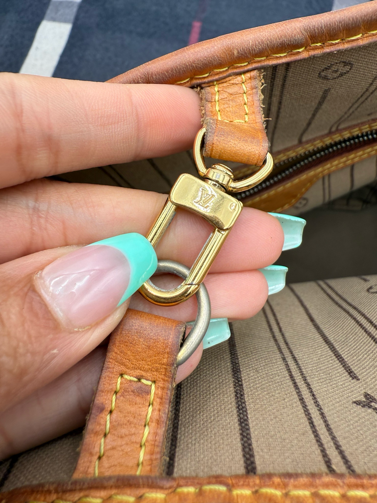 Louis Vuitton Neverfull Monogram MM Tote Shoulder Bag