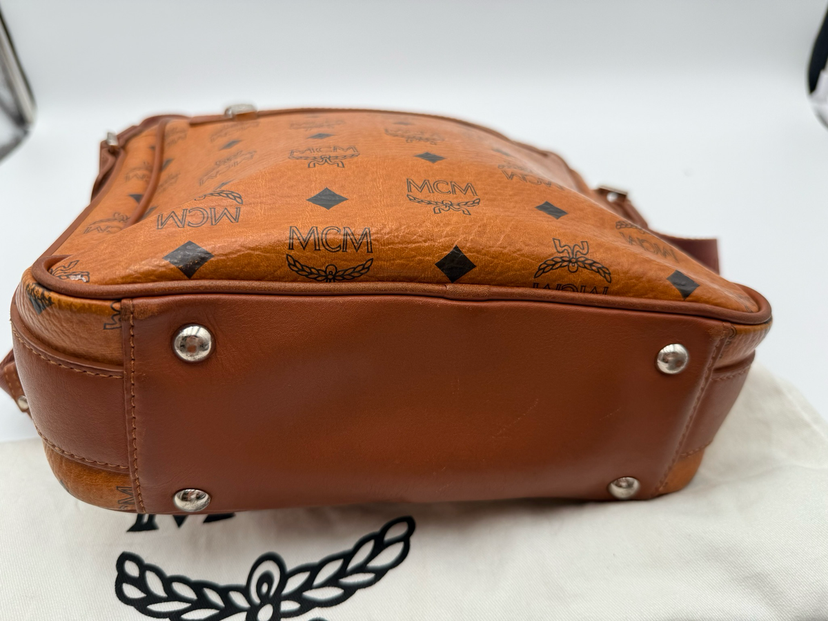 Mcm Visetos Cognac Camera Bag Messenger Crossbody Sling