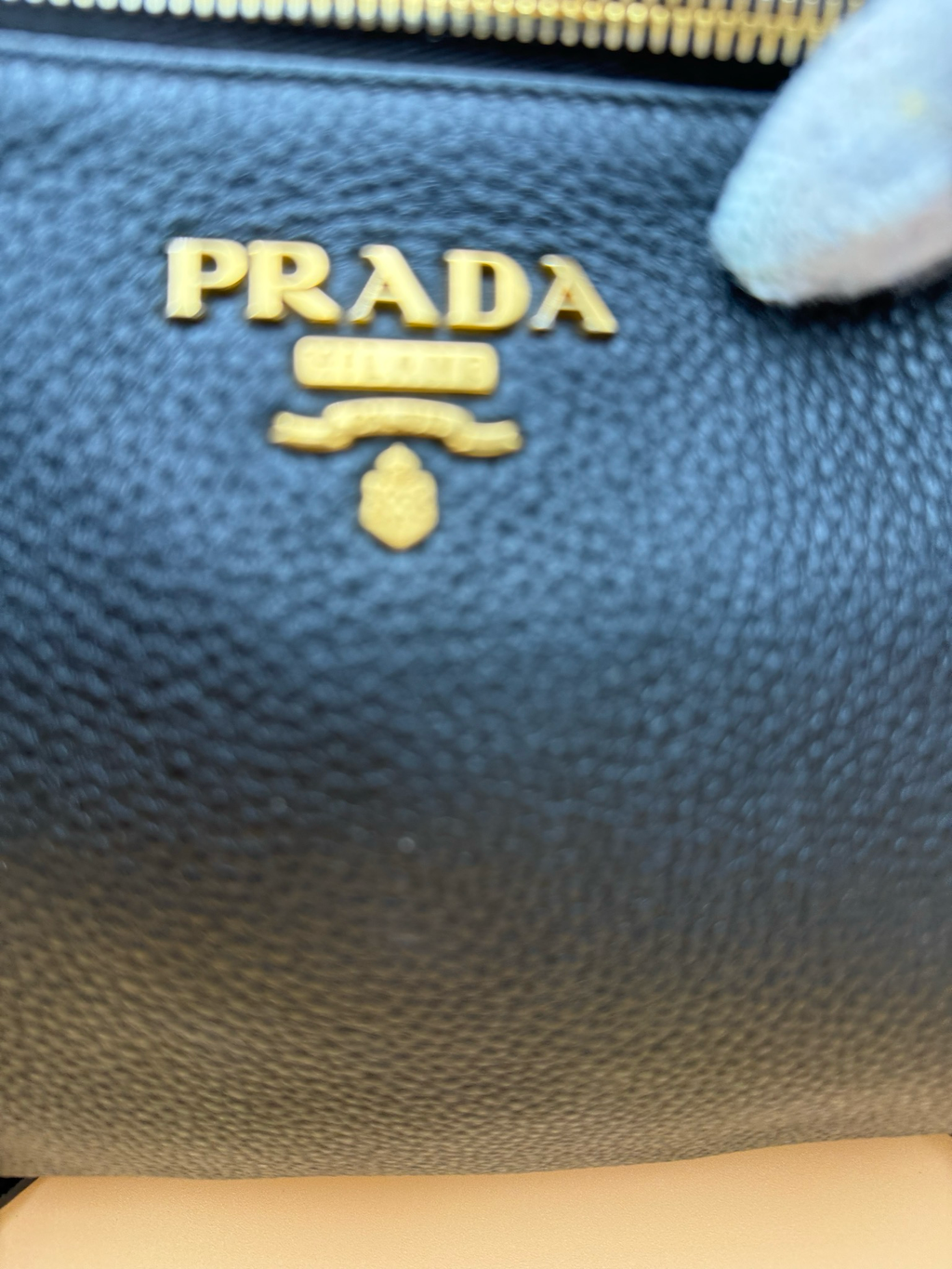 Prada Vitello Daino Flat Zipper Crossbody Messenger Black