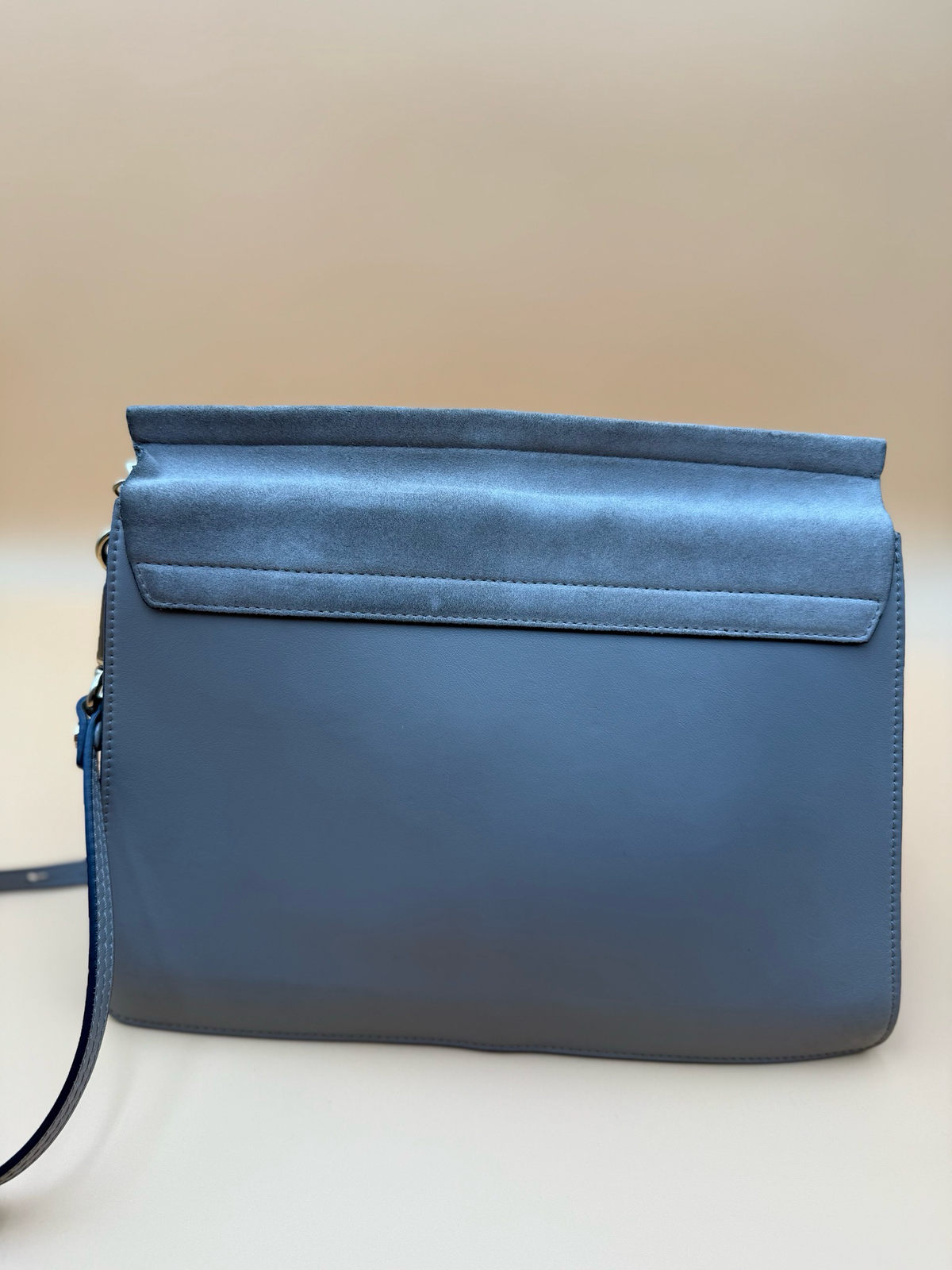 Chloe Faye Crossbody Messenger
