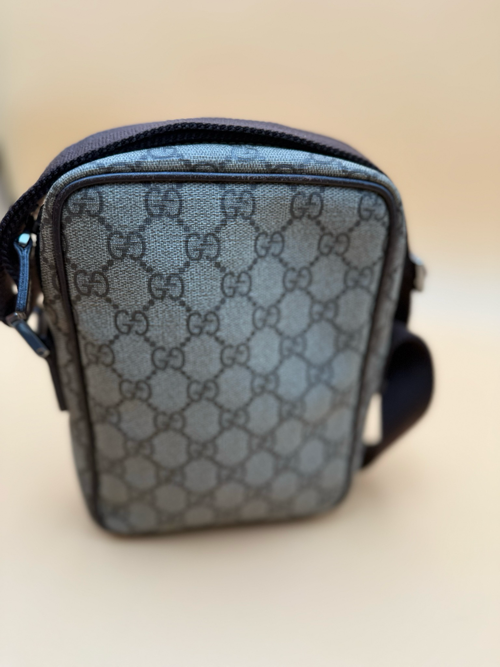 Gucci Supreme Plus Messenger Camera