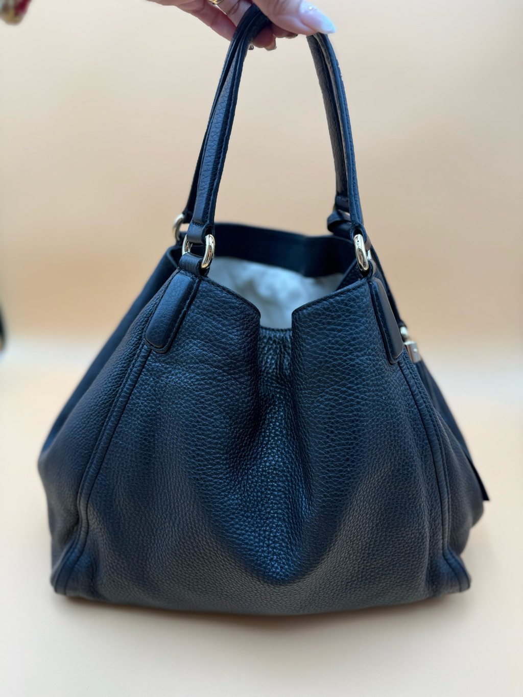 Gucci Soho Pebbled Calfskin Tote Shoulder Bag Black