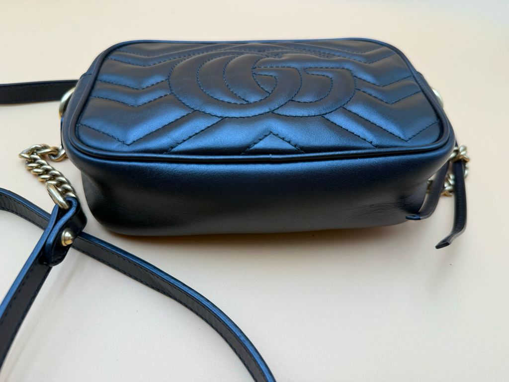 Gucci Marmont Mini Crossbody with Card Holder Bundle