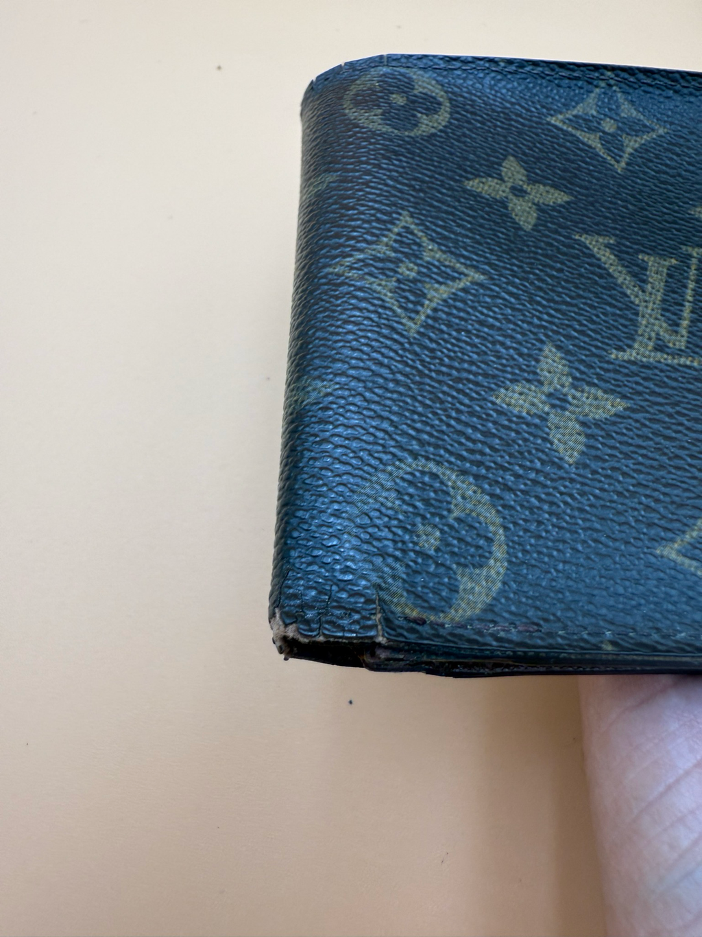 Louis Vuitton Mens Wallet Bifold Flap