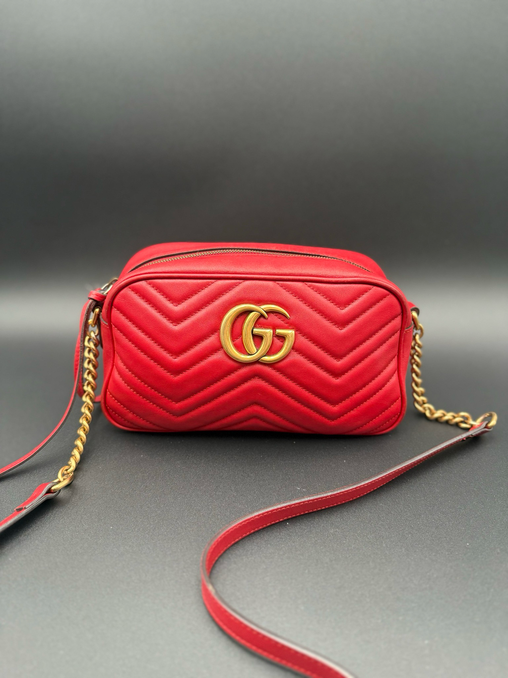 Gucci Chevron Calfskin Marmont Crossbody Small Messenger Hibiscus Red