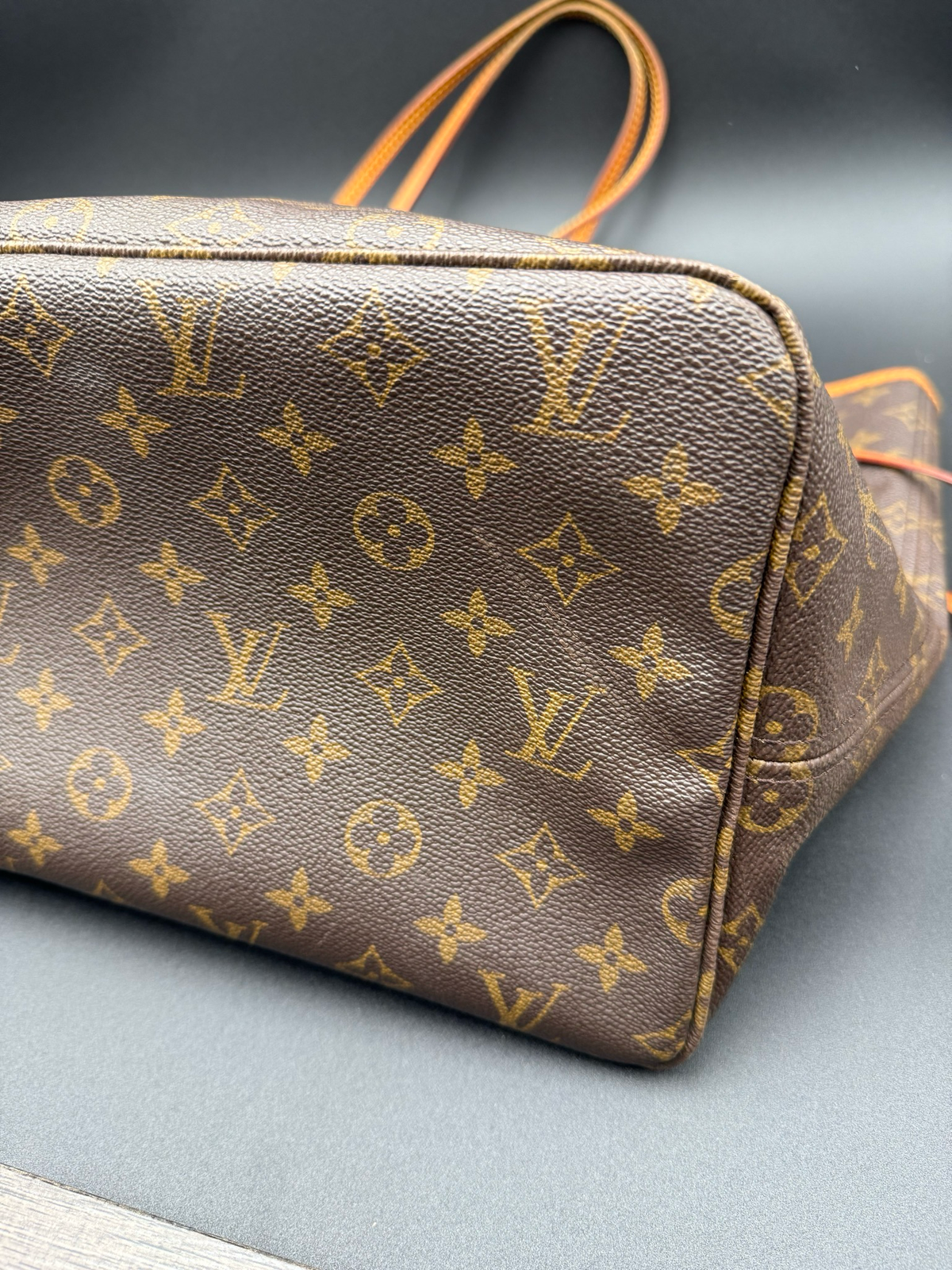 Louis Vuitton Monogram Neverfull GM Tote Shoulder Bag