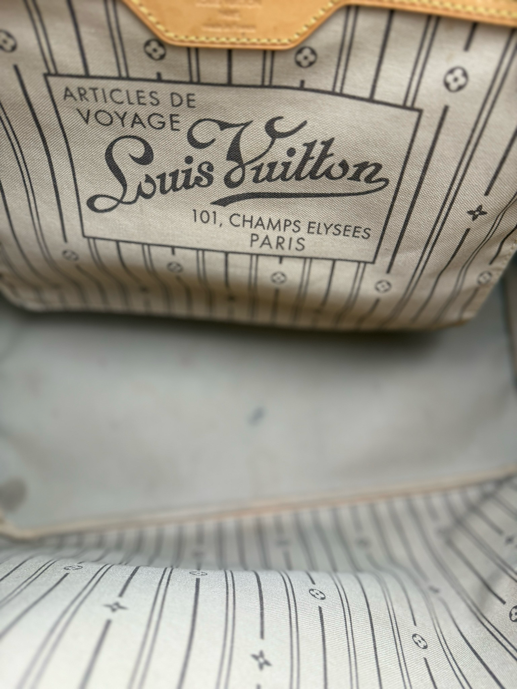 Louis Vuitton Monogram Neverfull GM Tote Shoulder Bag